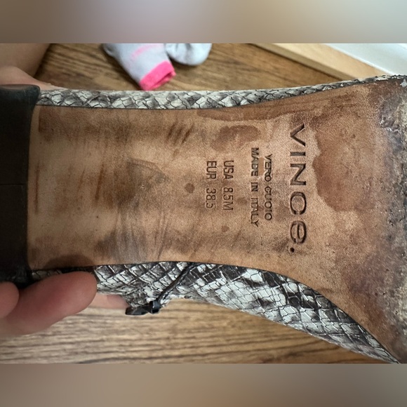 Vince boots - Picture 3 of 8